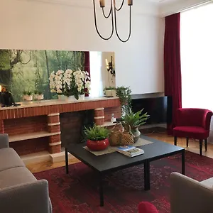 https://les-floralies-13001.fr-provencehotel.com