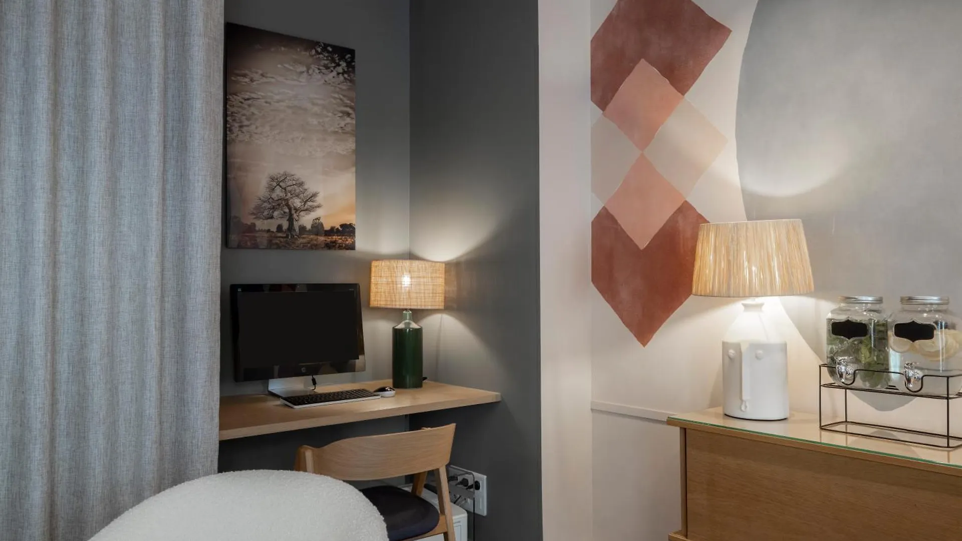 Hotel Marais De Launay Paris 3*,  France